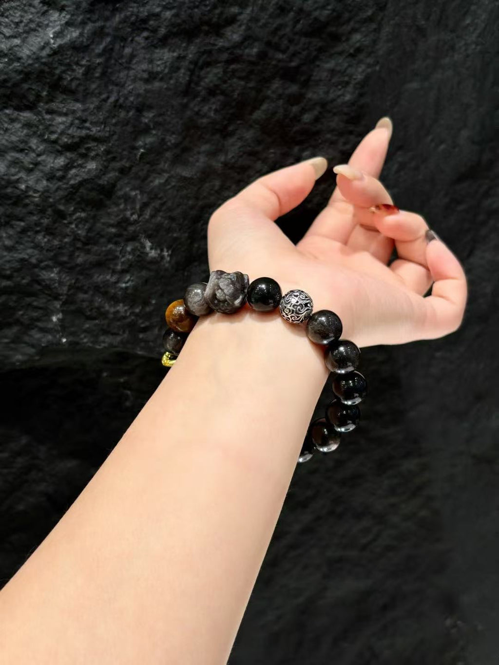 Obsidian Lion Sovereign Bracelet 02170