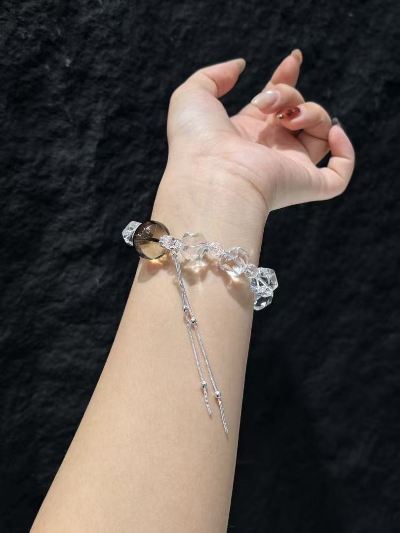 Crystal Veil Sovereign Bracelet 02078