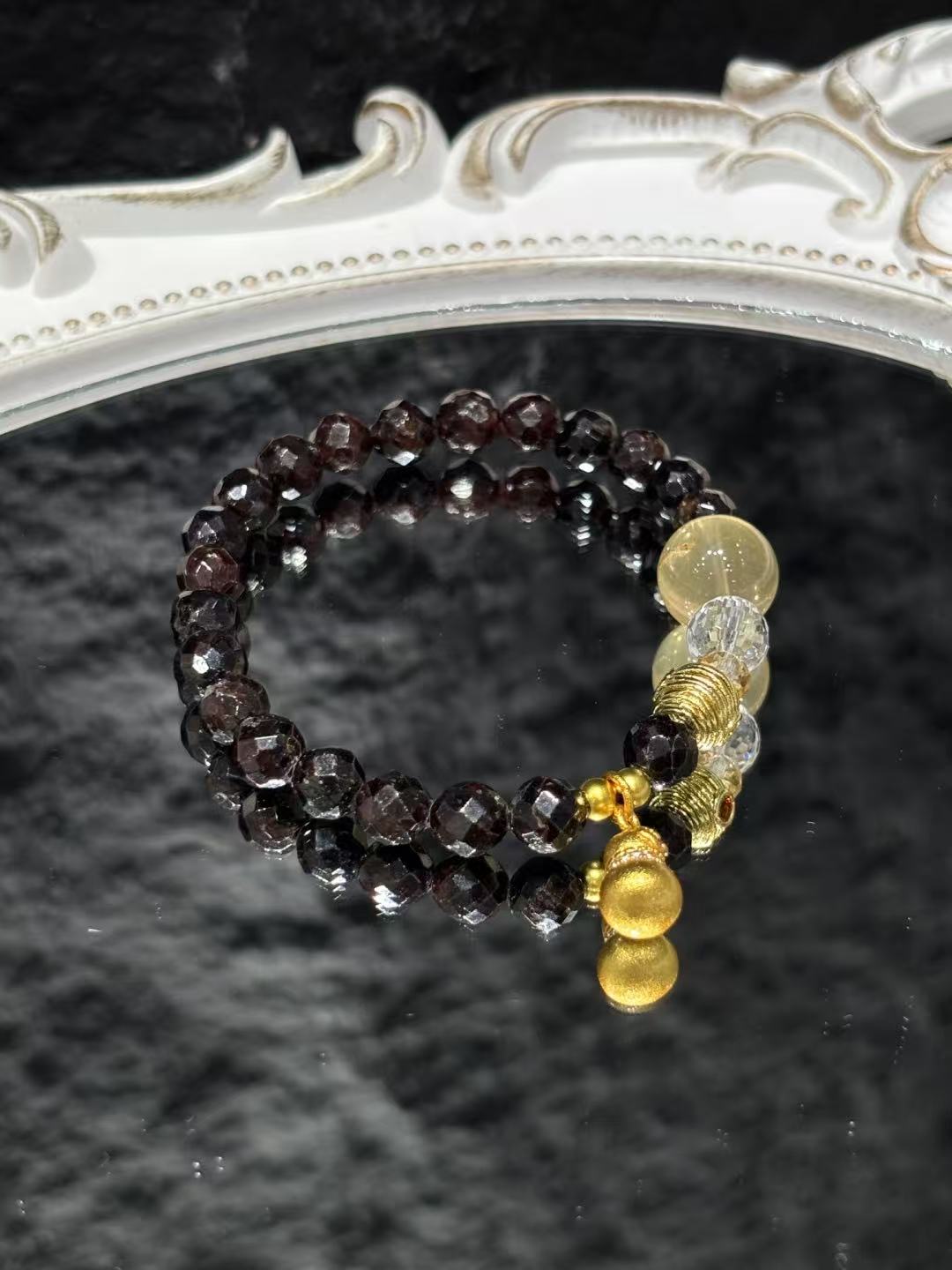 Crimson Fortune Resonance Bracelet 02128